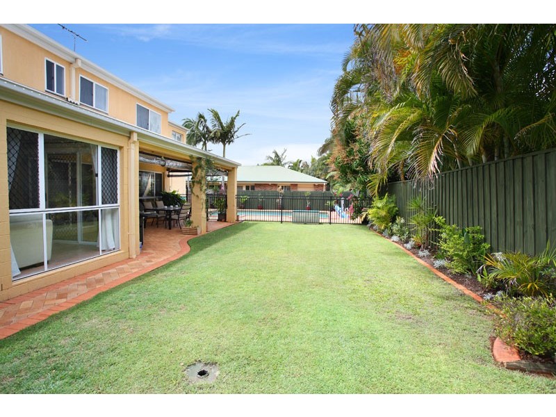 8 Wells Court, Ormiston QLD 4160