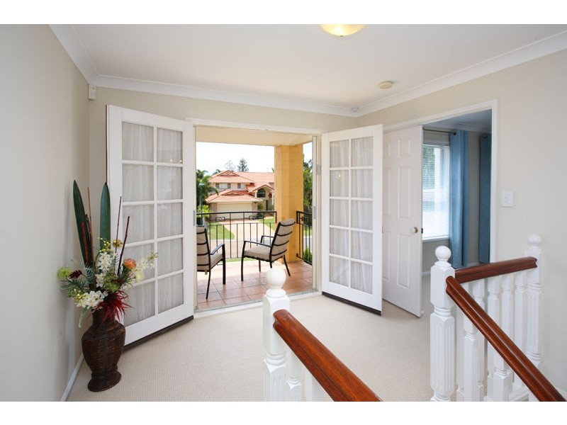 8 Wells Court, Ormiston QLD 4160