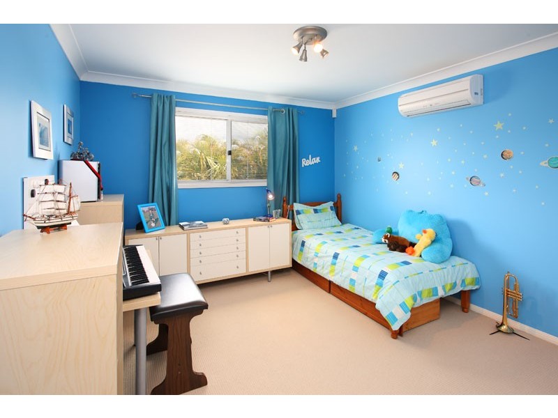 8 Wells Court, Ormiston QLD 4160