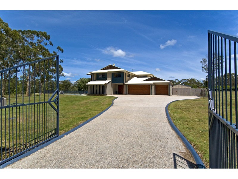 63 Luke Street, Thornlands QLD 4164