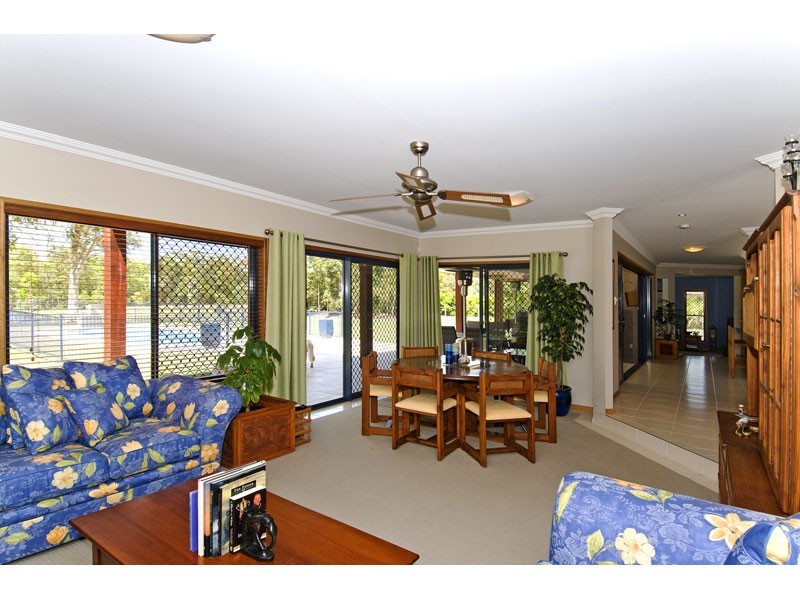 63 Luke Street, Thornlands QLD 4164
