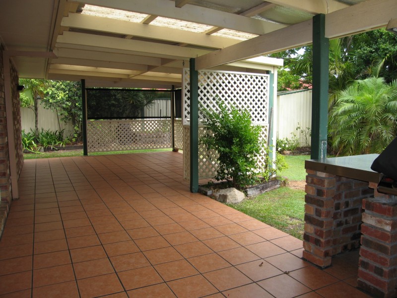 2 Laurance Court, Wellington Point QLD 4160