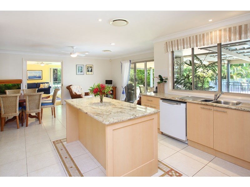 18-20 Cleary Street, Cleveland QLD 4163