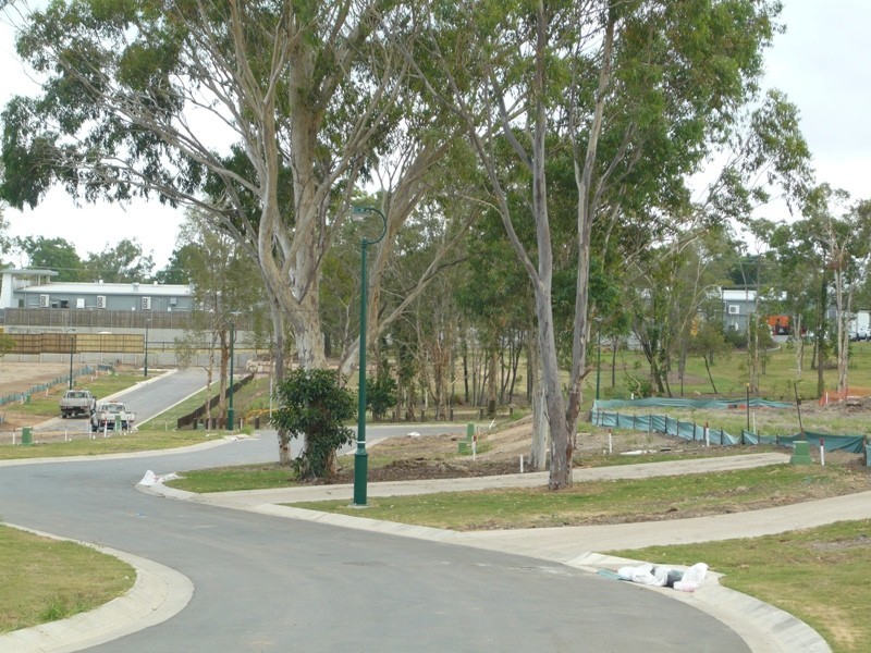 lot 1068 Worchester St, Wakerley QLD 4154