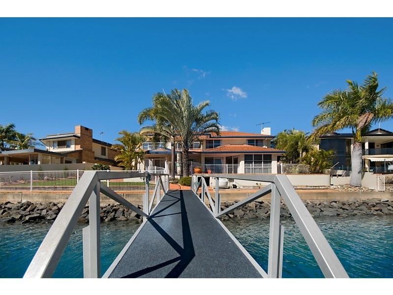16 Mainroyal Court, Raby Bay QLD 4163