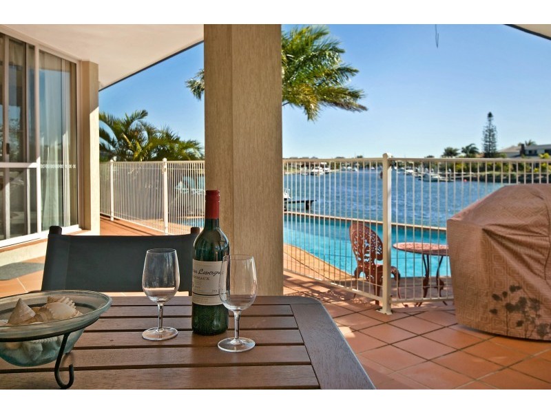 16 Mainroyal Court, Raby Bay QLD 4163