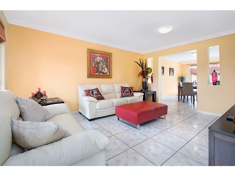 6 Vicki Place, Victoria Point QLD 4165