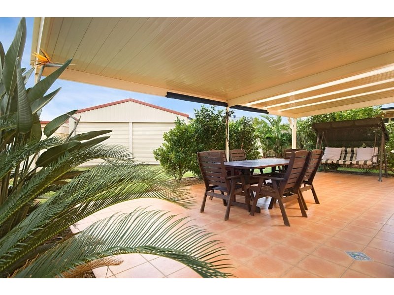 6 Vicki Place, Victoria Point QLD 4165