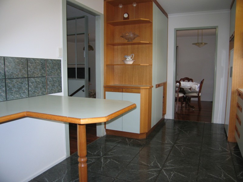 22 Rossinton Street, Birkdale QLD 4159