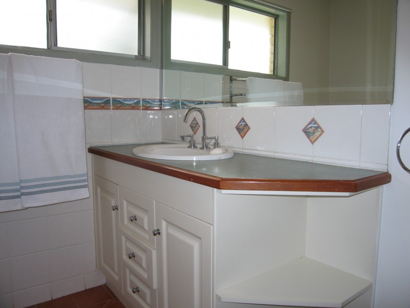 22 Rossinton Street, Birkdale QLD 4159