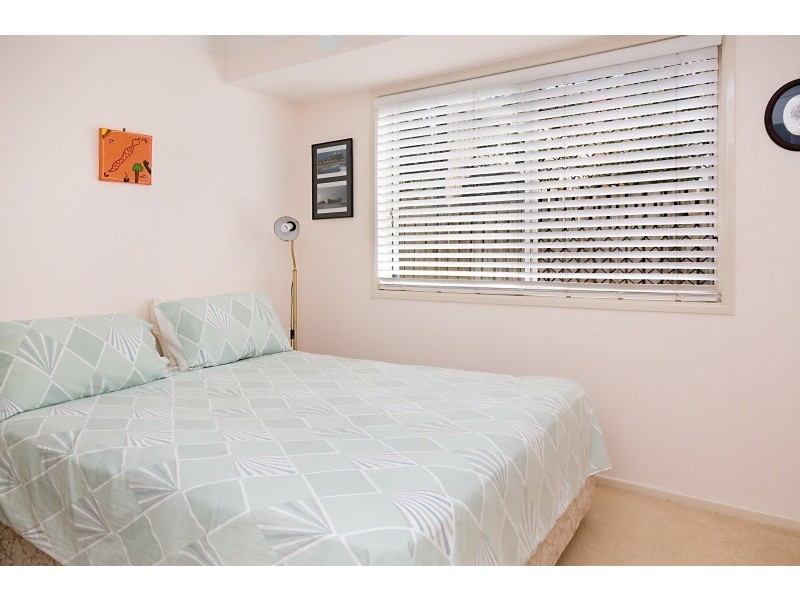 15 Leonard Street, Wellington Point QLD 4160