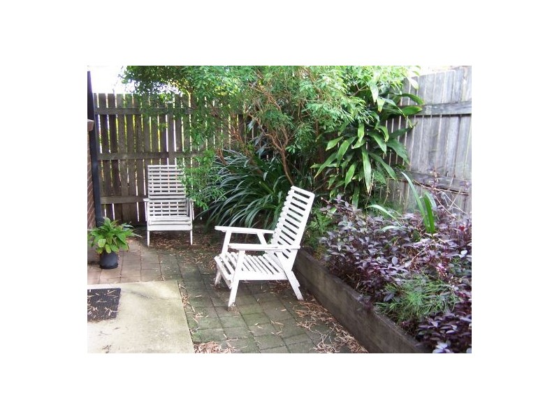 Unit 2, 4 Aramac Court, Capalaba QLD 4157