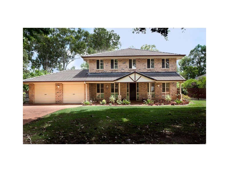 8 IVORY LANE, Ormiston QLD 4160