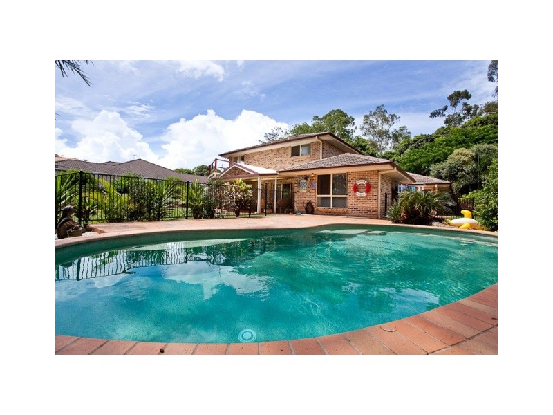 8 IVORY LANE, Ormiston QLD 4160