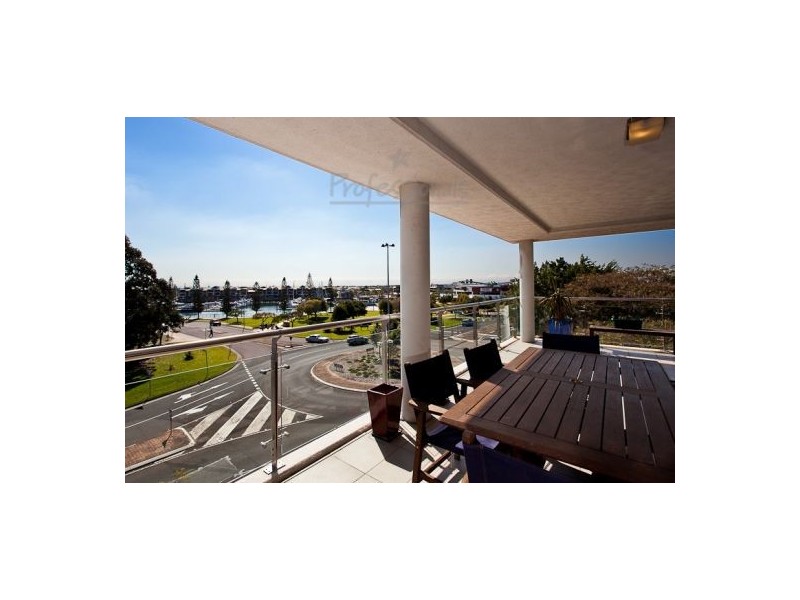 Unit 6 141 Shore Street West, Cleveland QLD 4163