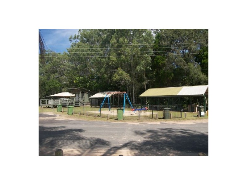 186 The Esplanade, Karragarra Island QLD 4184