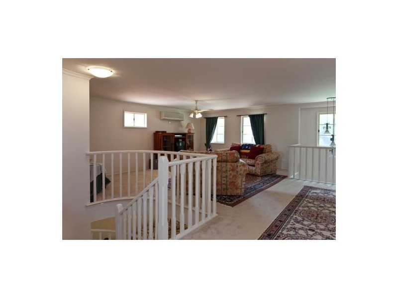 2 Ivory Lane, Ormiston QLD 4160