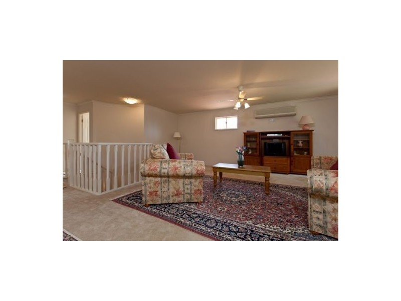 2 Ivory Lane, Ormiston QLD 4160