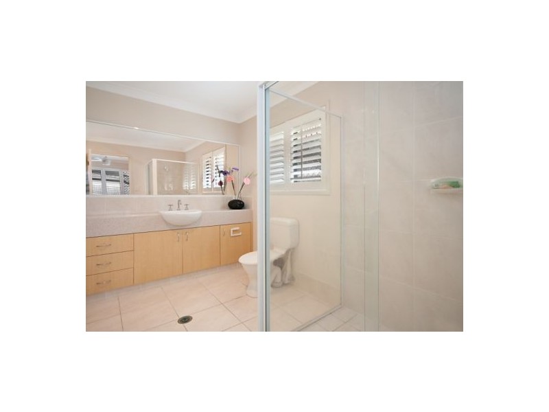 33 Primrose Drive, Thornlands QLD 4164