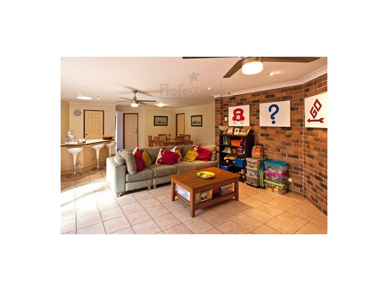 5 Carlyle Court, Wellington Point QLD 4160