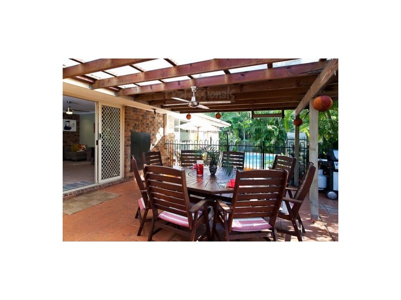 5 Carlyle Court, Wellington Point QLD 4160