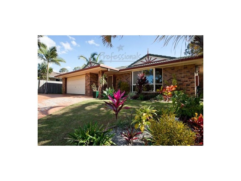 5 Carlyle Court, Wellington Point QLD 4160
