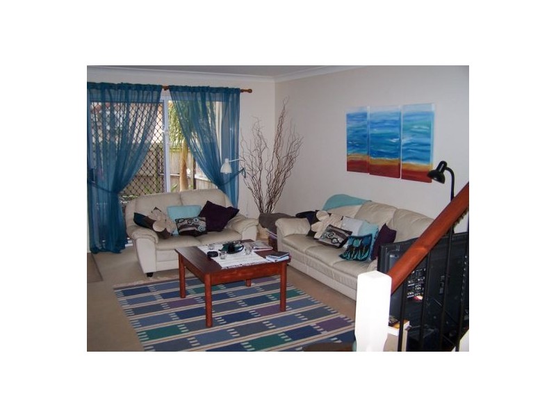 Unit 4, 221 Shore Street West, Cleveland QLD 4163