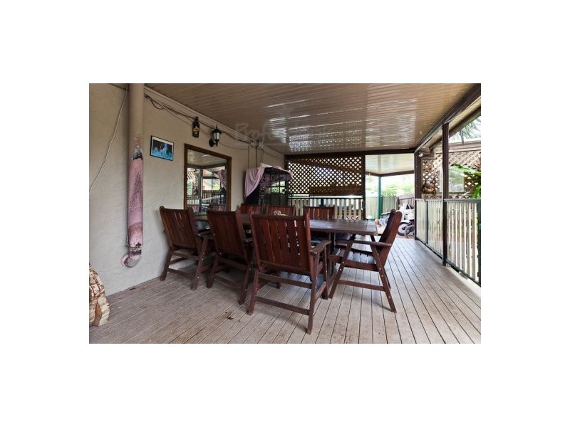 4 SANDRA COURT, Redland Bay QLD 4165
