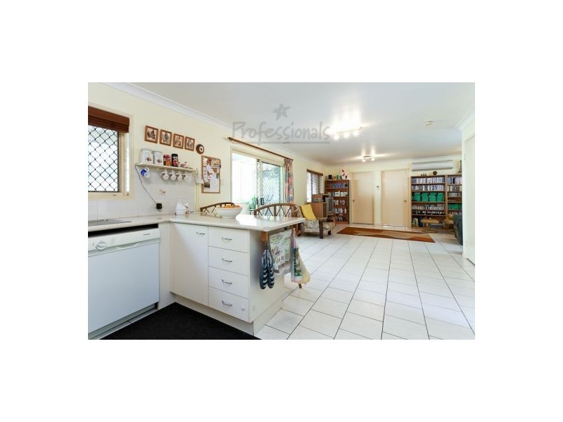 7 Rosewood Street, Birkdale QLD 4159