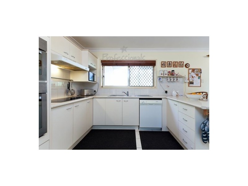 7 Rosewood Street, Birkdale QLD 4159