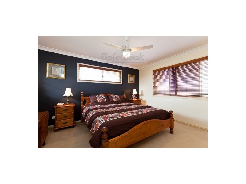 7 Rosewood Street, Birkdale QLD 4159