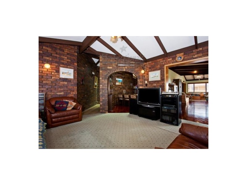 104 Smith Street, Cleveland QLD 4163