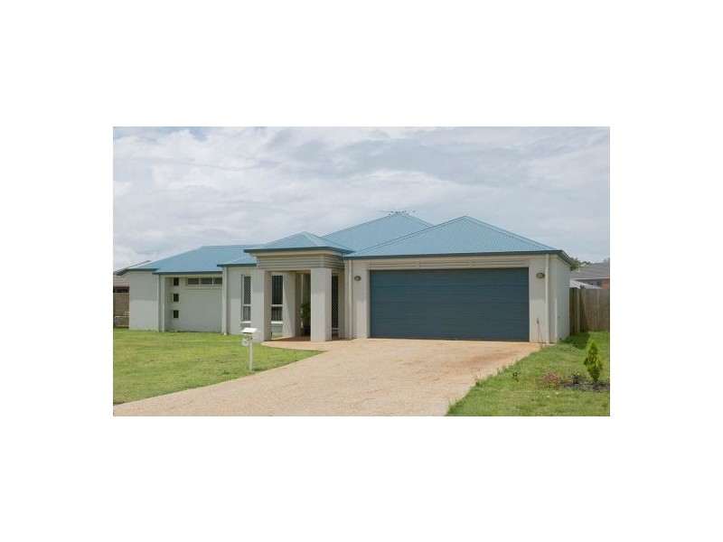 4 Caswell, crt, Redland Bay QLD 4165