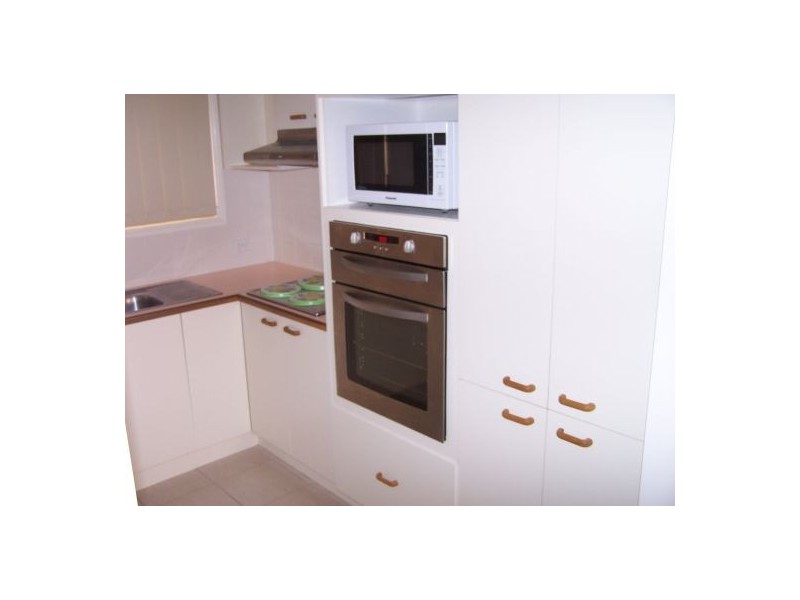 Unit 6 102 Wynyard Street, Cleveland QLD 4163