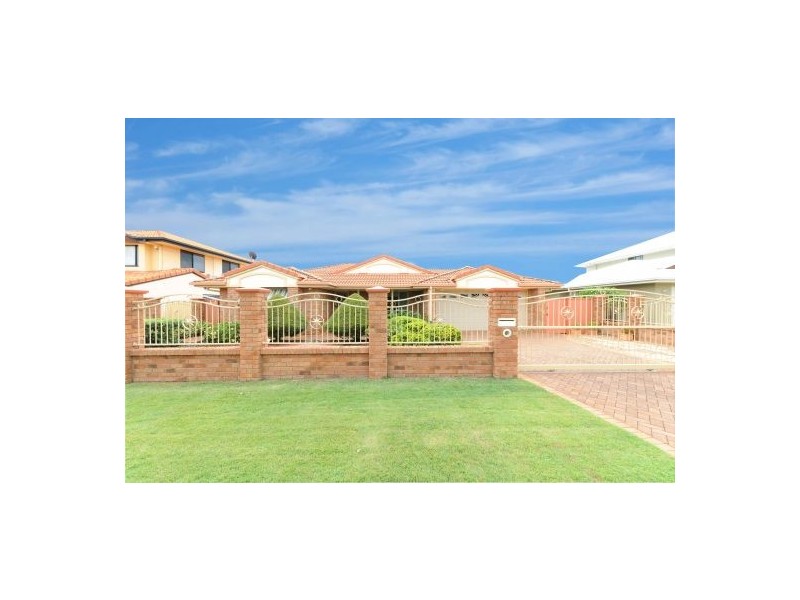 19 South Street, Cleveland QLD 4163