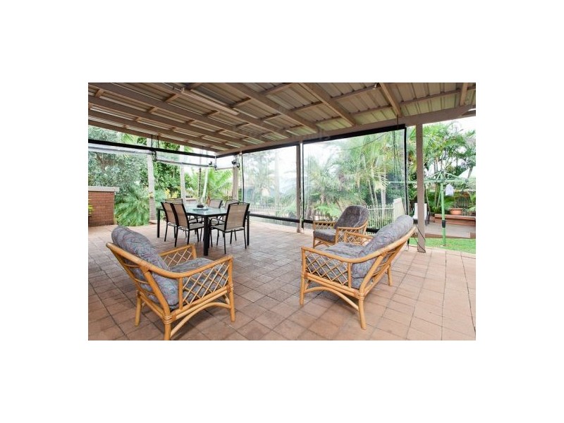 16 Spurs Drive, Wellington Point QLD 4160