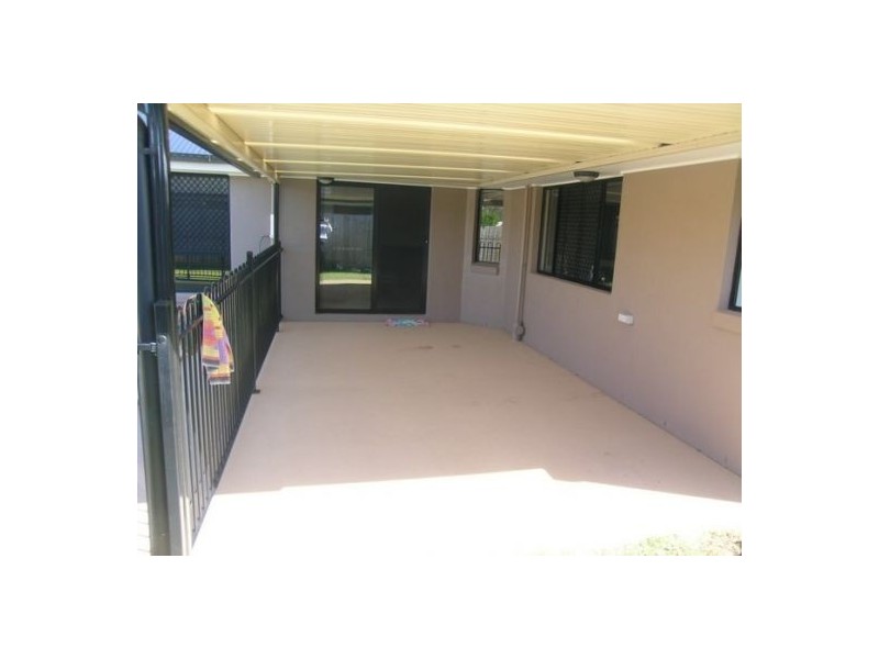 51 Trafalgar Vale Ave, Wellington Point QLD 4160