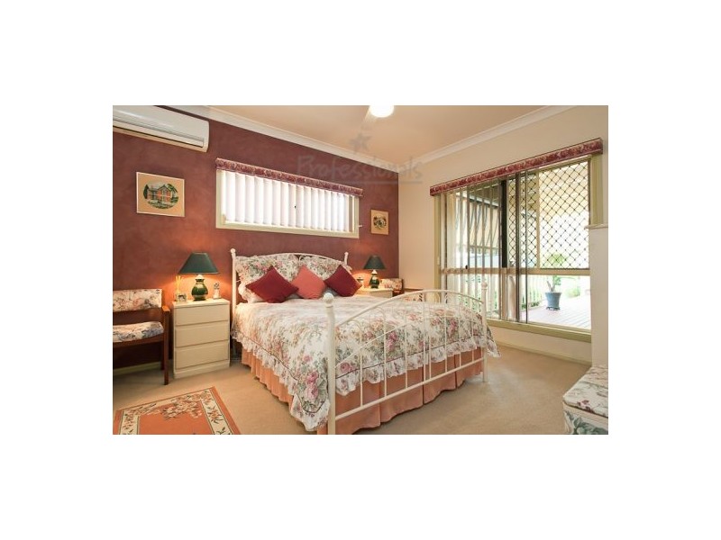 128 SMITH STREET, Cleveland QLD 4163