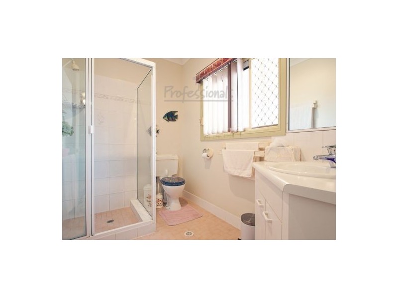 128 SMITH STREET, Cleveland QLD 4163