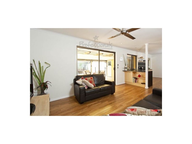 7 St Helena court, Cleveland QLD 4163