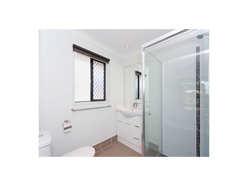 8 Syracuse Street, Redland Bay QLD 4165