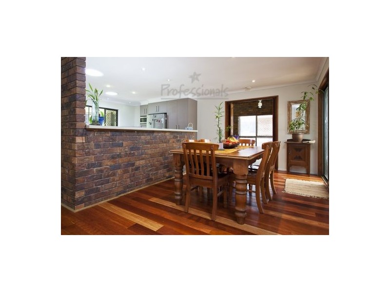 100 Pioneer Road, Sheldon QLD 4157