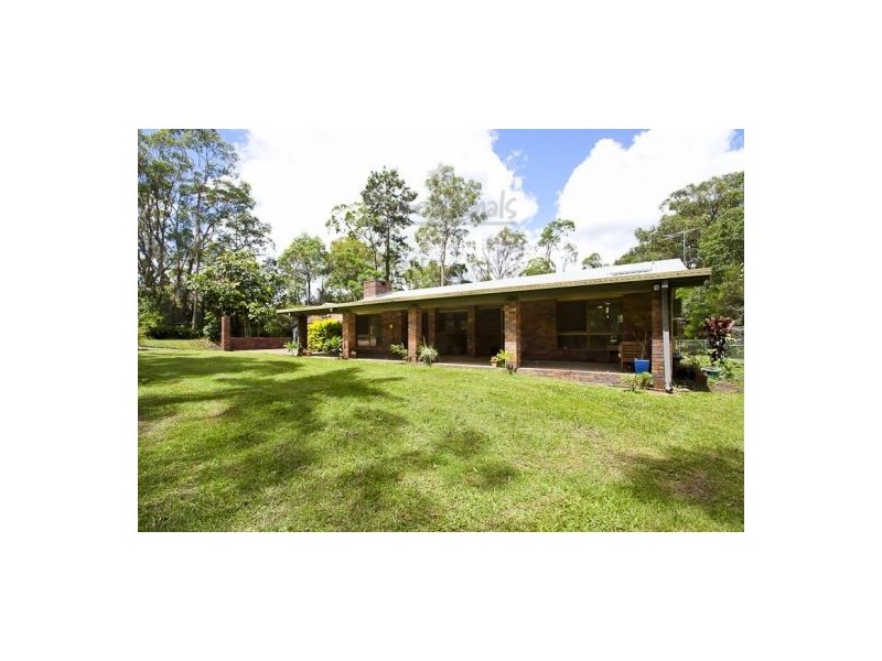 100 Pioneer Road, Sheldon QLD 4157