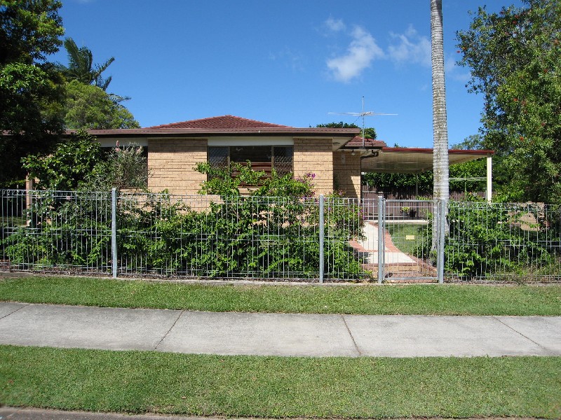 2 Weldon Street, Birkdale QLD 4159