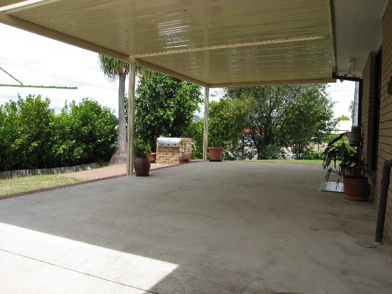 2 Weldon Street, Birkdale QLD 4159