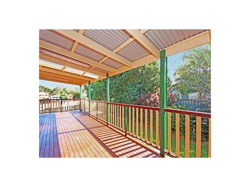 2 Dawn Crescent, Thornlands QLD 4164