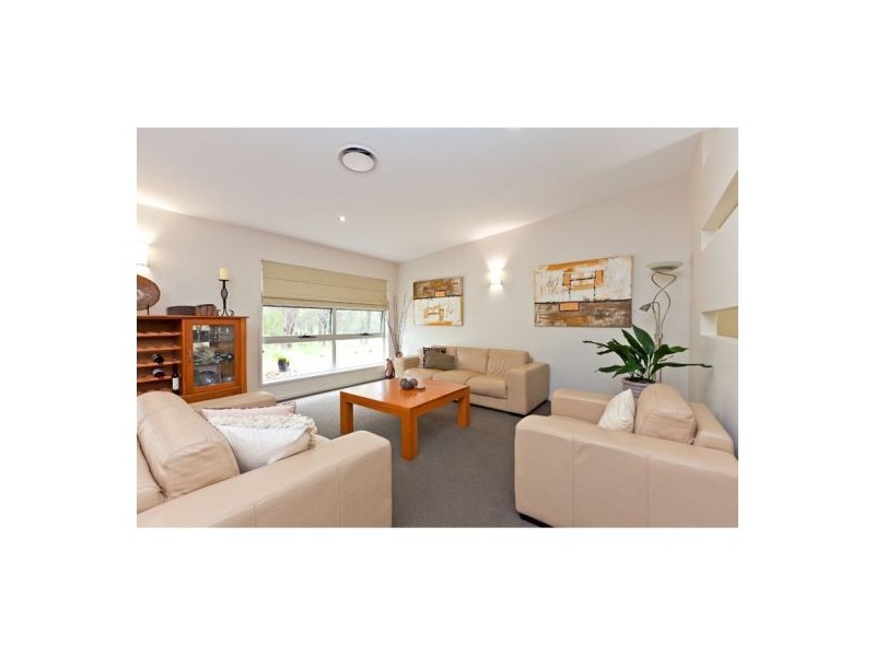 1 Megan Court, Thornlands QLD 4164