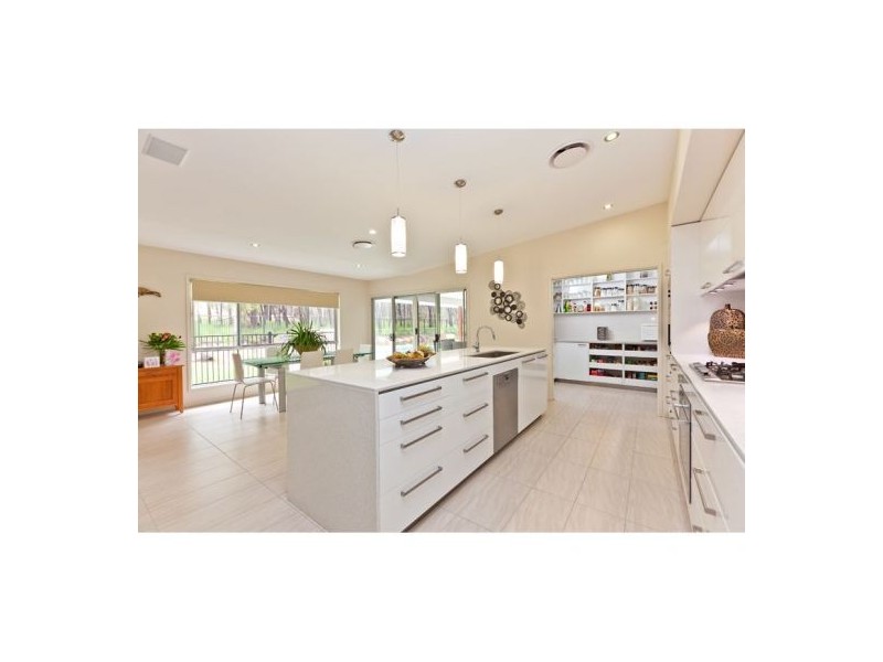 1 Megan Court, Thornlands QLD 4164