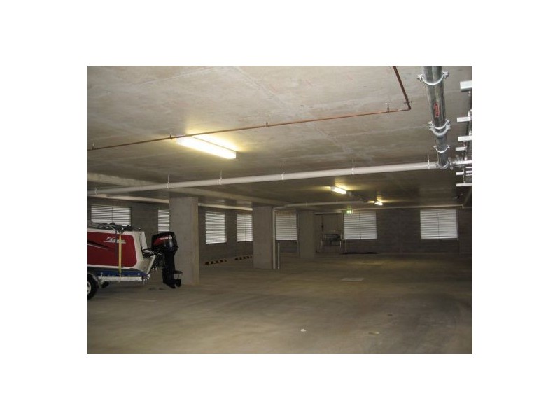 7 Shore Street East, Cleveland QLD 4163