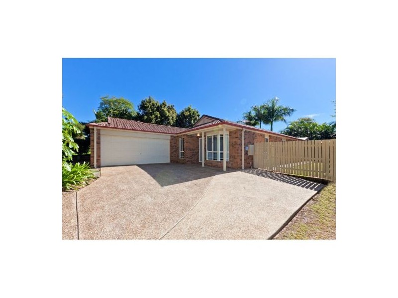 17 Leonard Street, Wellington Point QLD 4160